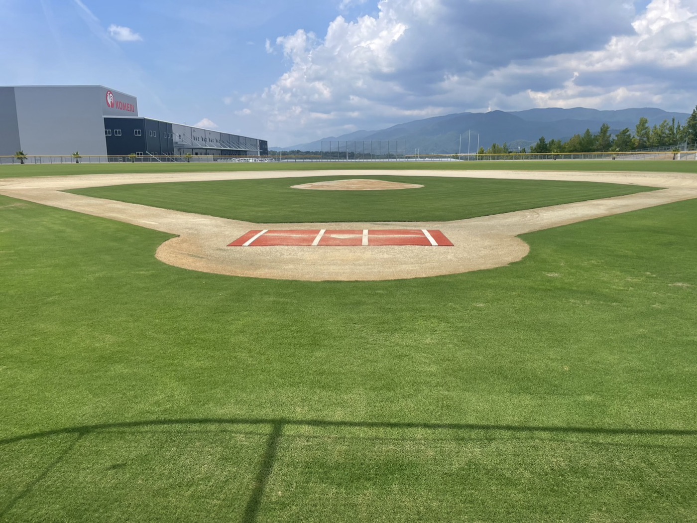 TSUTSUGO SPORTS ACADEMYの野球グラウンド